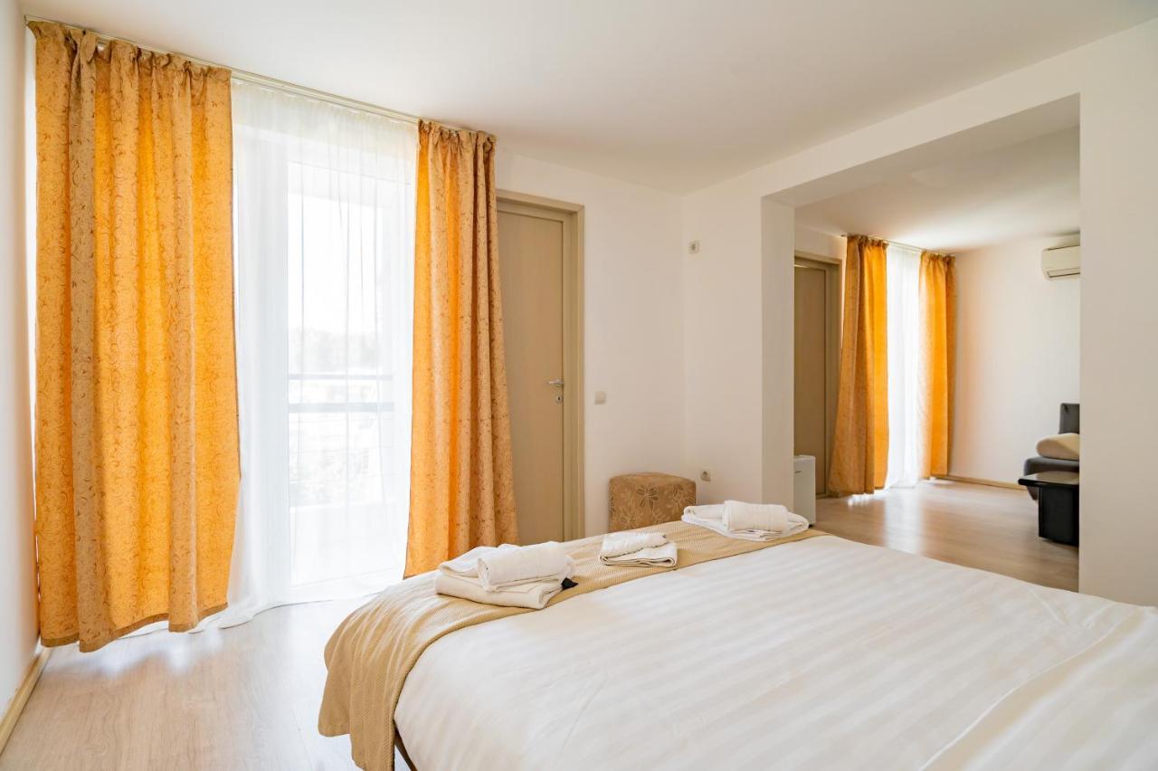 Hotel Complex Paloma Coral Mamaia Exterior foto