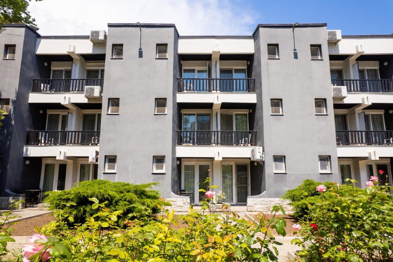 Hotel Complex Paloma Coral Mamaia Exterior foto